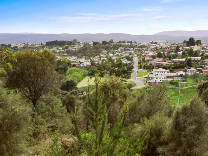 77 Peel Street West, West Launceston TAS 7250