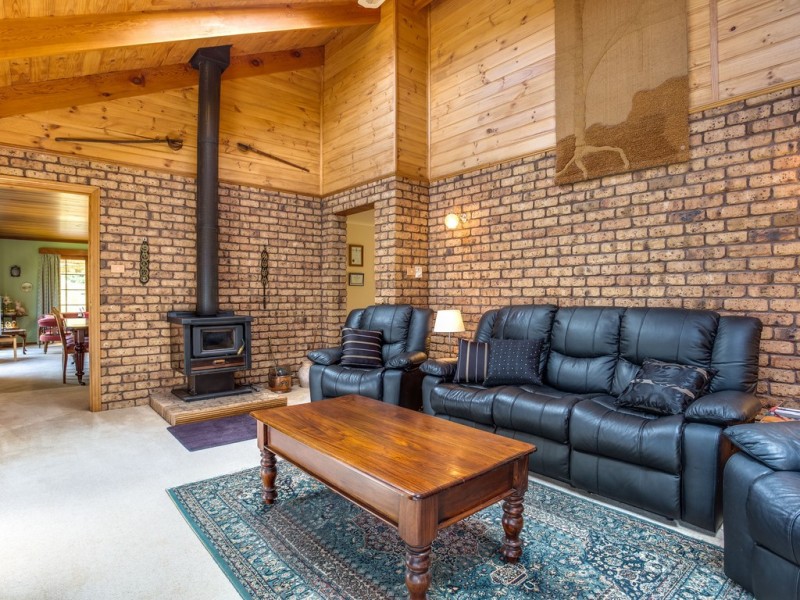 2 Bayview Drive, Blackstone Heights TAS 7250