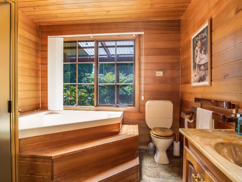 2 Bayview Drive, Blackstone Heights TAS 7250