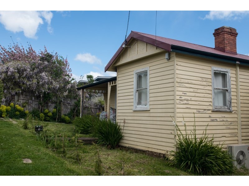 17 East Church Street, Deloraine TAS 7304