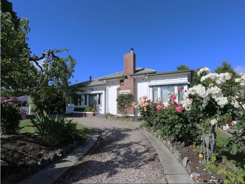 16 Riverdale Grove, Newstead TAS 7250