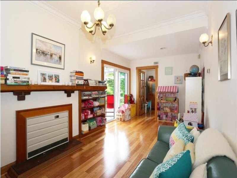 16 Riverdale Grove, Newstead TAS 7250