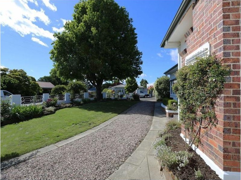 16 Riverdale Grove, Newstead TAS 7250