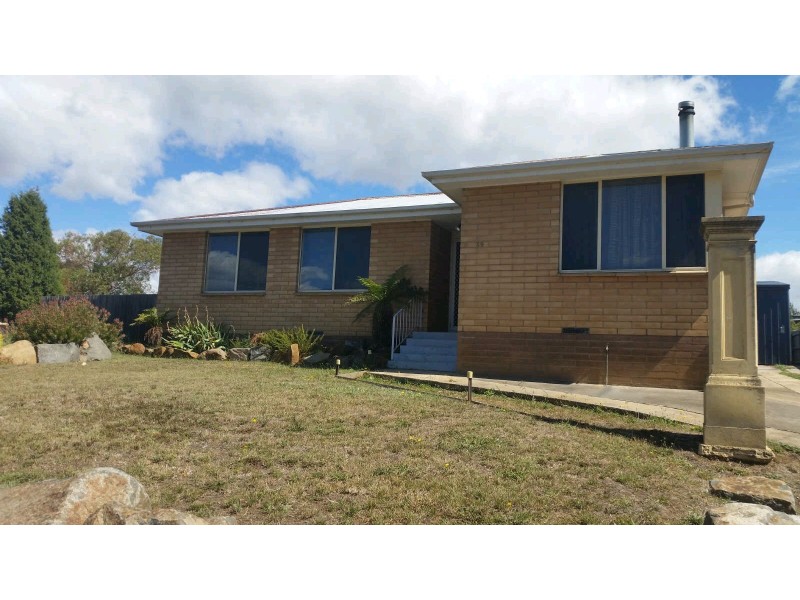 39 Warring Street, Ravenswood TAS 7250