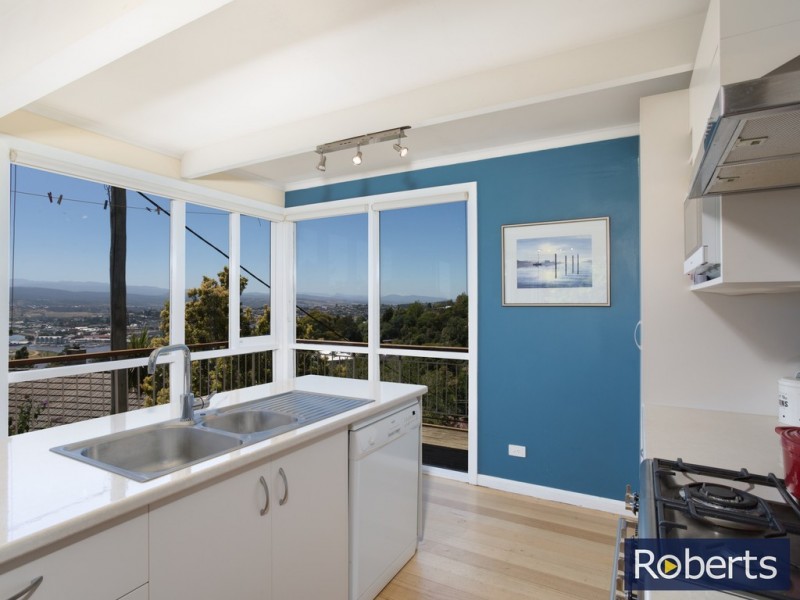 23 Broadview Crescent, Trevallyn TAS 7250