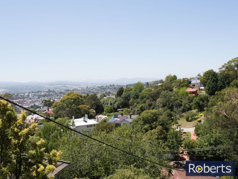 23 Broadview Crescent, Trevallyn TAS 7250