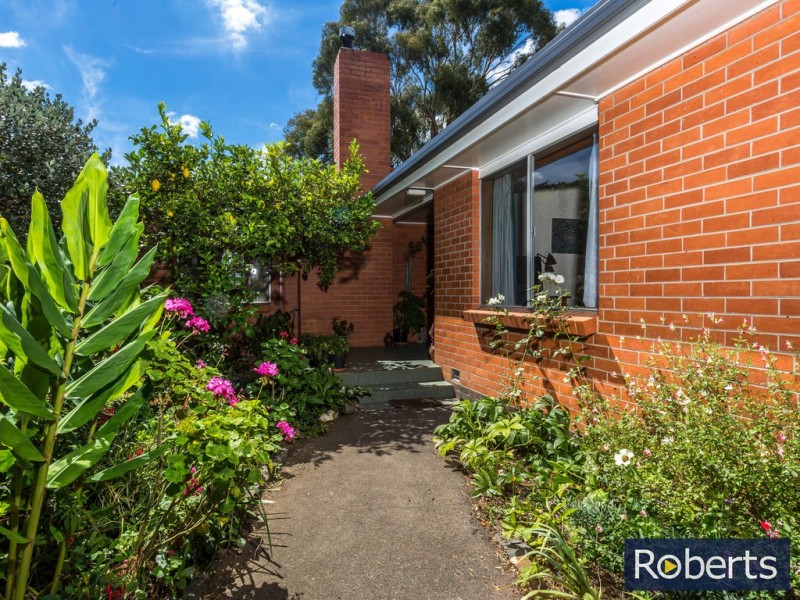 9 Barossa Place, Newstead TAS 7250