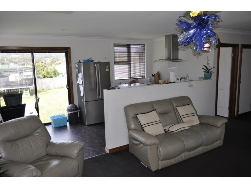 19 Stoke Street, Ravenswood TAS 7250