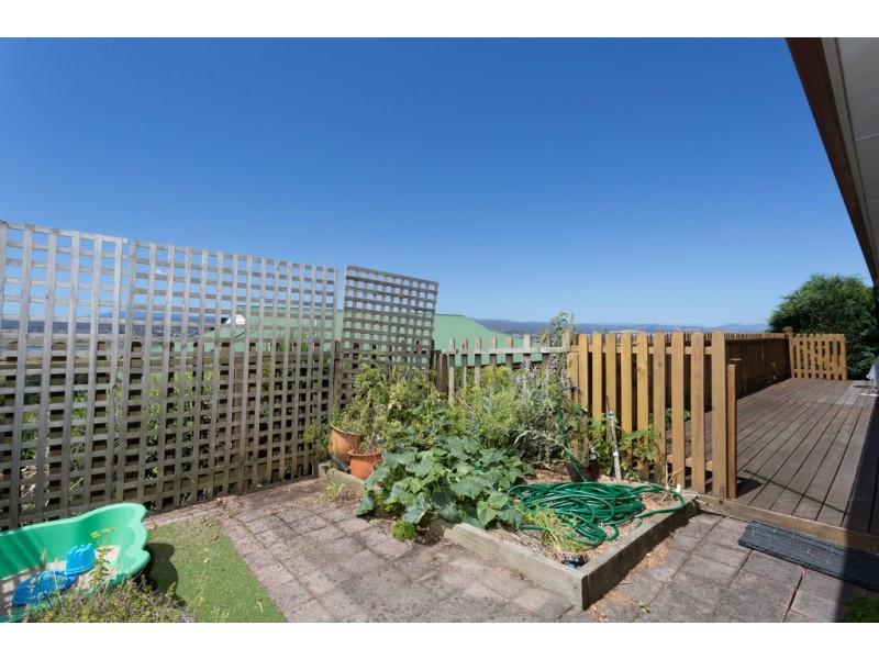 2/2 Andrea Place, Riverside TAS 7250