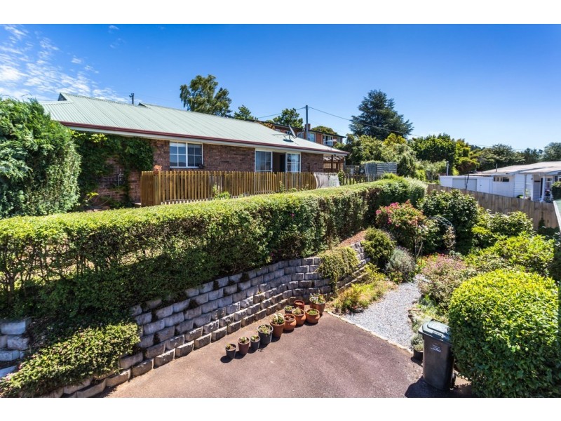2/2 Andrea Place, Riverside TAS 7250