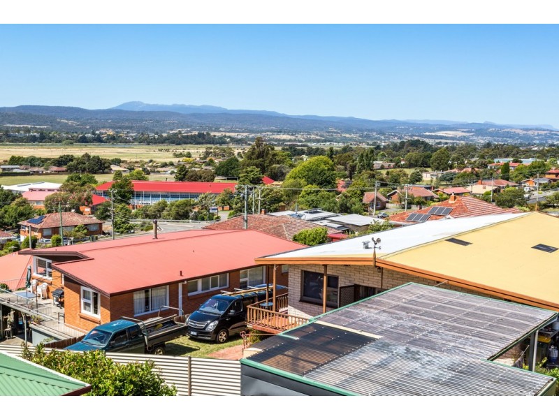 2/2 Andrea Place, Riverside TAS 7250