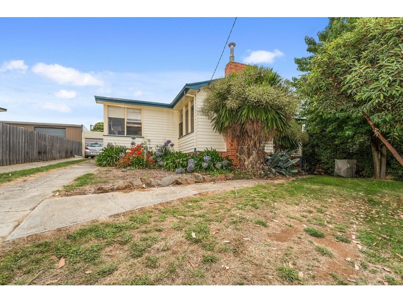 8 Regent Street, Waverley TAS 7250