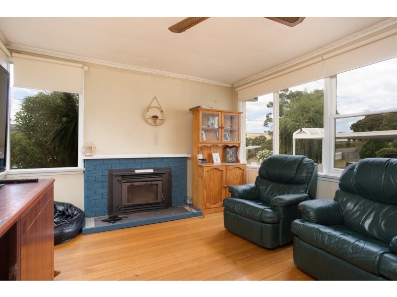 8 Regent Street, Waverley TAS 7250
