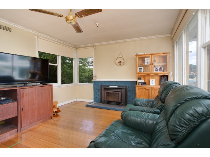 8 Regent Street, Waverley TAS 7250