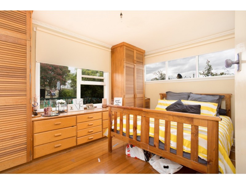 8 Regent Street, Waverley TAS 7250