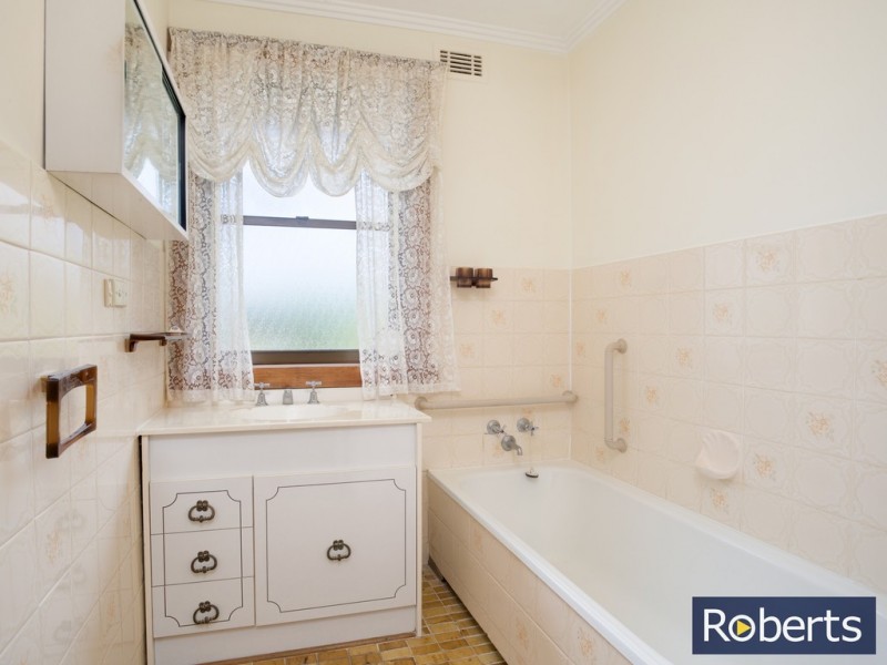 41 Cornwall Crescent, Newnham TAS 7248