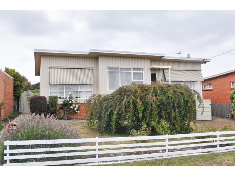 61 Cornwall Crescent, Newnham TAS 7248