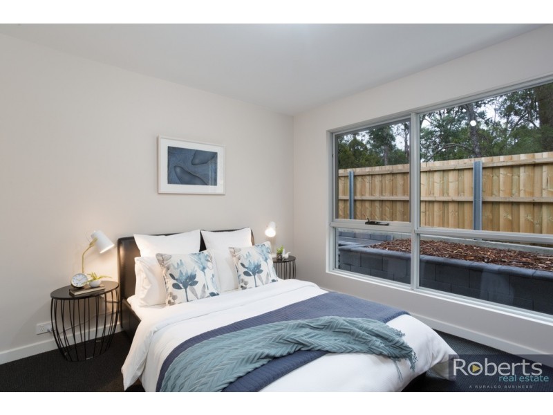 2/138 Outram St, Summerhill TAS 7250