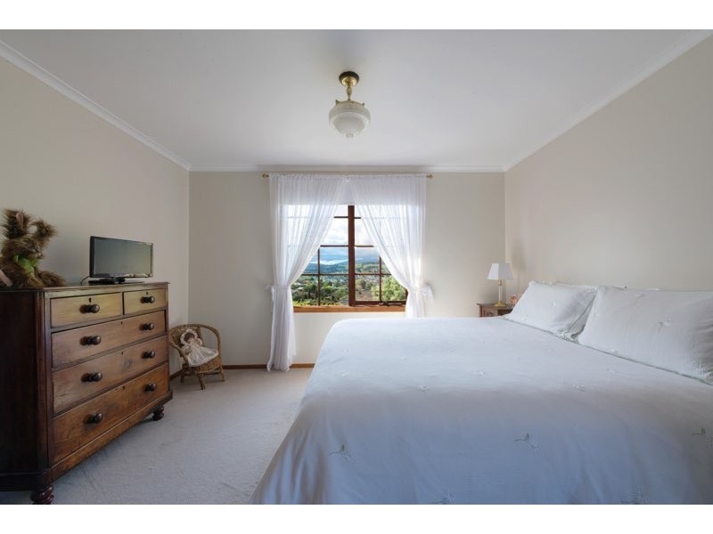 17 Beech Road, Norwood TAS 7250