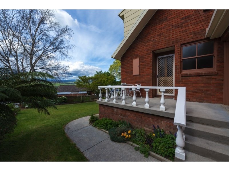 17 Beech Road, Norwood TAS 7250