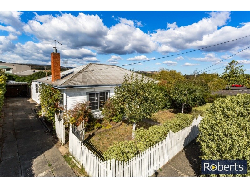 5 Sherriff St, Newstead TAS 7250