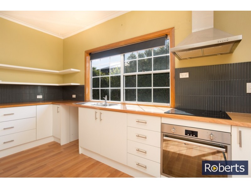 5 Sherriff St, Newstead TAS 7250
