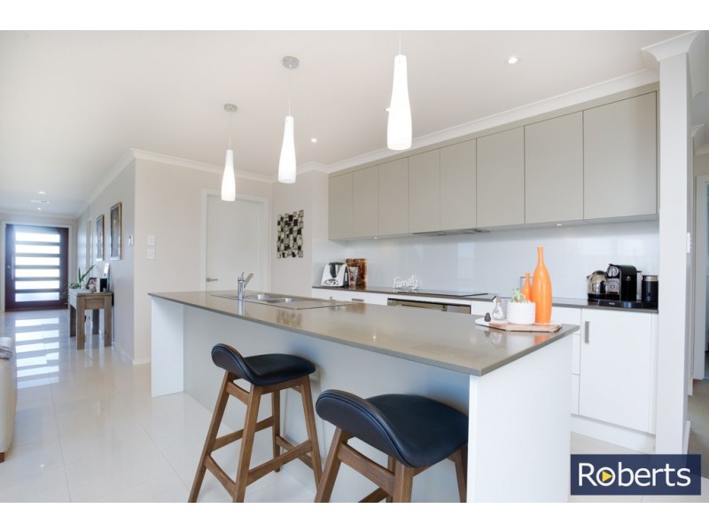 31 Legges Crescent, Prospect TAS 7250