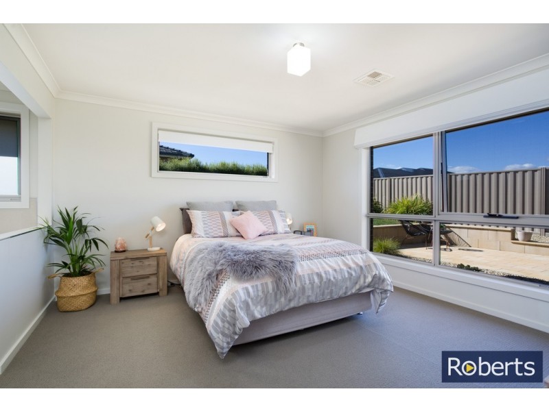 31 Legges Crescent, Prospect TAS 7250