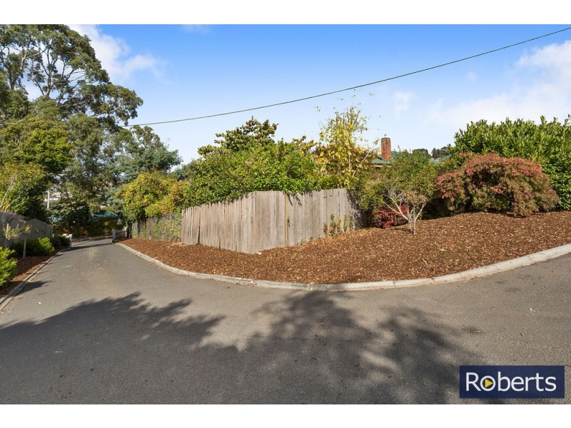 51 Gascoyne St, Kings Meadows TAS 7249