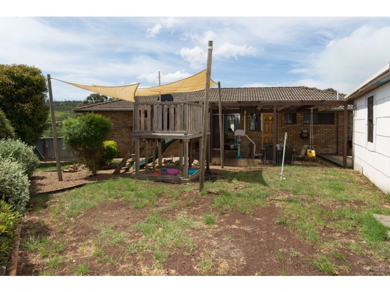 12 Emita Parade, Waverley TAS 7250