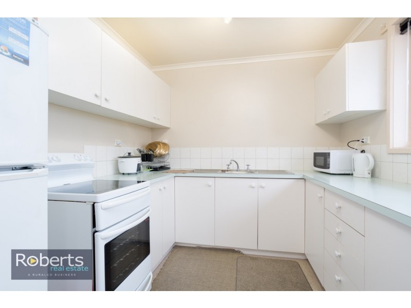 2/104 Franmaree Rd, Newnham TAS 7248
