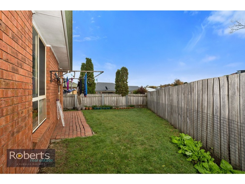 2/104 Franmaree Rd, Newnham TAS 7248