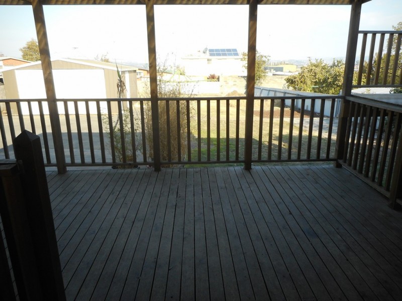 18 Walkers Avenue, Newnham TAS 7248
