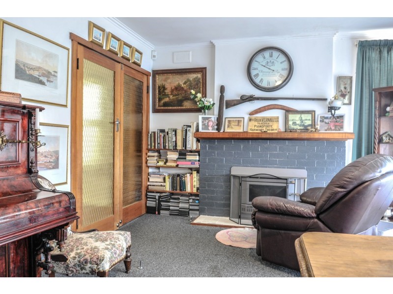 61 Cornwall Crescent, Newnham TAS 7248