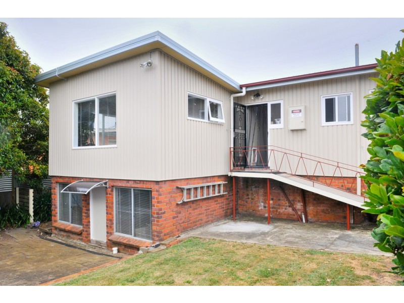 61 Cornwall Crescent, Newnham TAS 7248