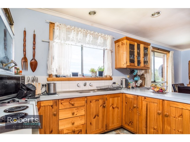 30 Bronzewing Avenue, Newnham TAS 7248