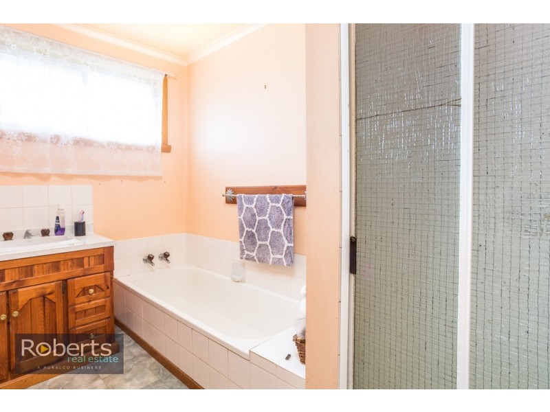 30 Bronzewing Avenue, Newnham TAS 7248