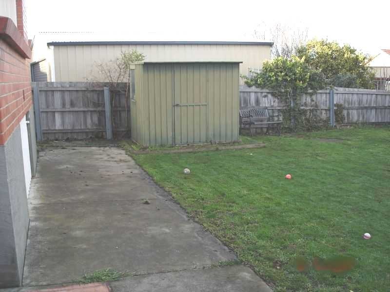 13 Helenwood Grove, Newnham TAS 7248