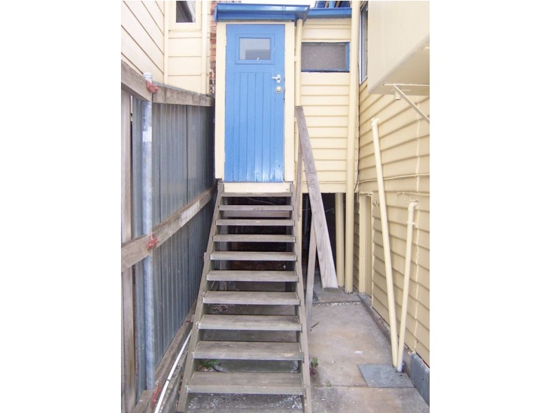 Flat – 10 Thistle Street, South Launceston TAS 7249