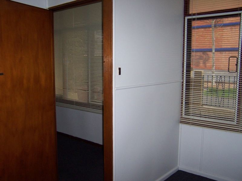 Flat – 10 Thistle Street, South Launceston TAS 7249