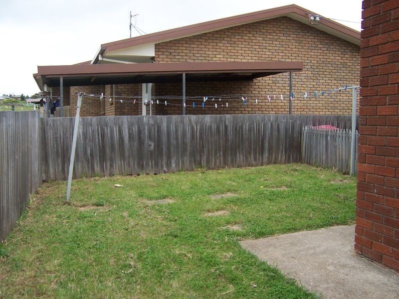 2/22 Bishops Drive, Newnham TAS 7248