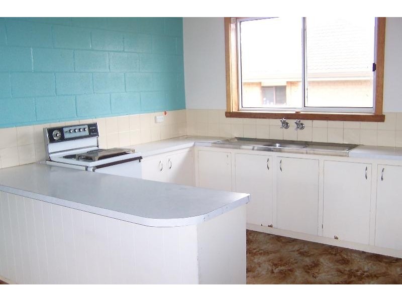 1/14 Parklands Parade, Newnham TAS 7248