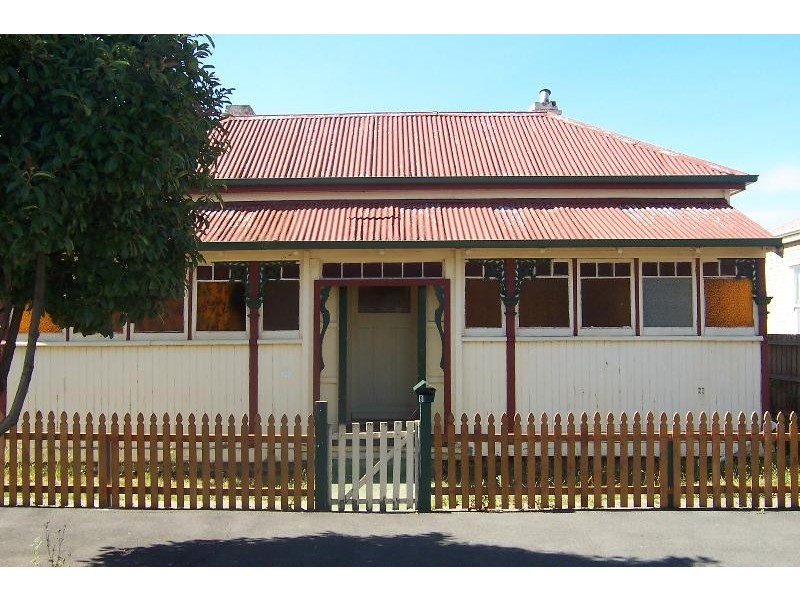 2/9 Burns Street, Invermay TAS 7248