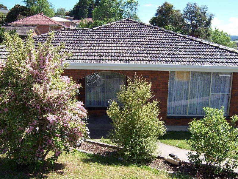 1/22 Connaught Crescent, West Launceston TAS 7250
