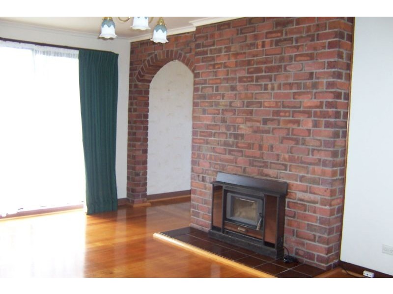 18 Woolston Street, Trevallyn TAS 7250