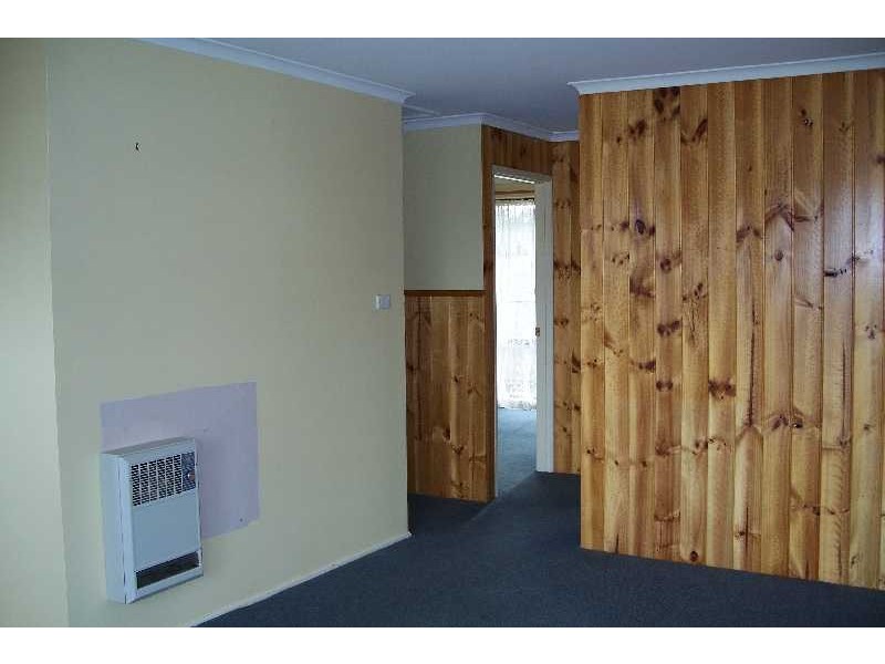 4/22 Bishops Drive, Newnham TAS 7248