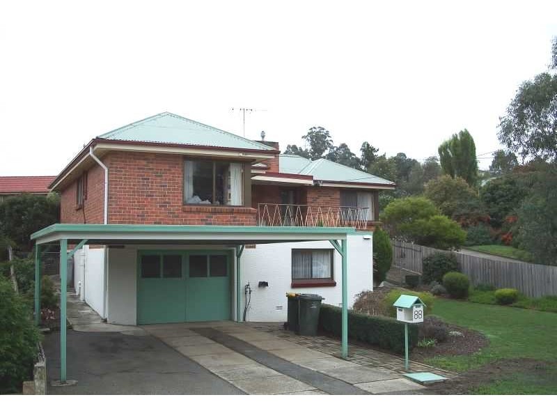 88 Cherry Road, Trevallyn TAS 7250