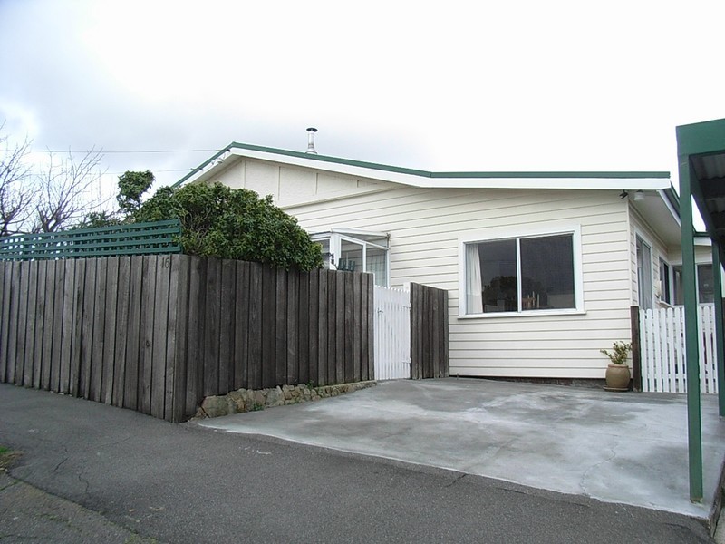 16 Talbot Road, South Launceston TAS 7249