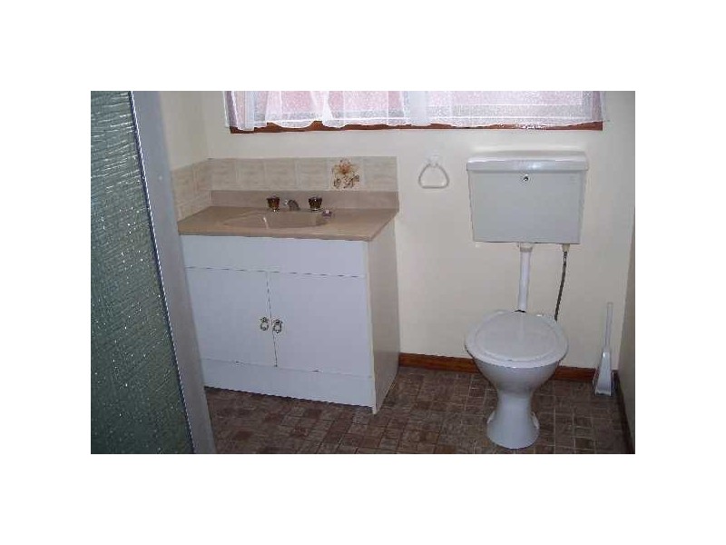 2/49  Country Club Avenue, Prospect TAS 7250