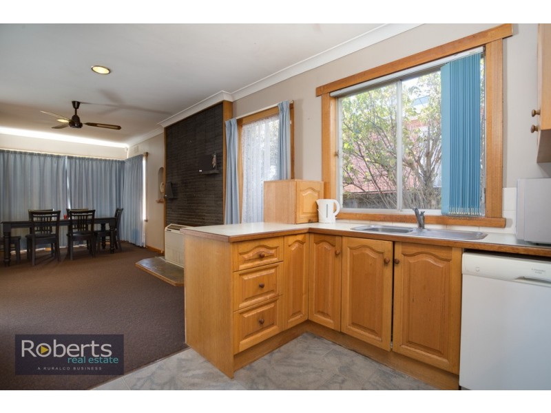 49 Cornwall Crescent, Newnham TAS 7248